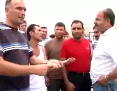 İşçiler, Hastanenin Yapımını Durdurdu İşçiler, Hastanenin Yapımını Durdurdu