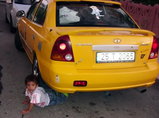 Az Daha Oğlunu Eziyordu Az Daha Oğlunu Eziyordu