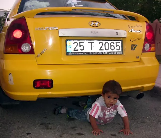Az Daha Oğlunu Eziyordu Az Daha Oğlunu Eziyordu