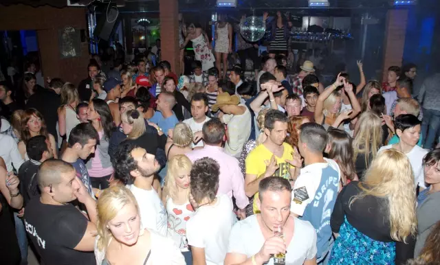 Alanya'da Eğlence Dorukta Alanya'da Eğlence Dorukta