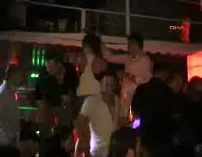 Alanya'da Eğlence Tavan Yaptı Alanya'da Eğlence Tavan Yaptı