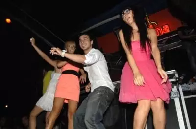 Marmaris Gülşen'le Eğlendi Marmaris Gülşen'le Eğlendi
