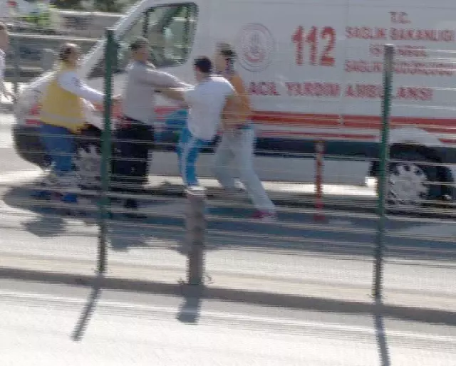 Metrobüste Ölüm Kavgaya Neden Oldu Metrobüste Ölüm Kavgaya Neden Oldu