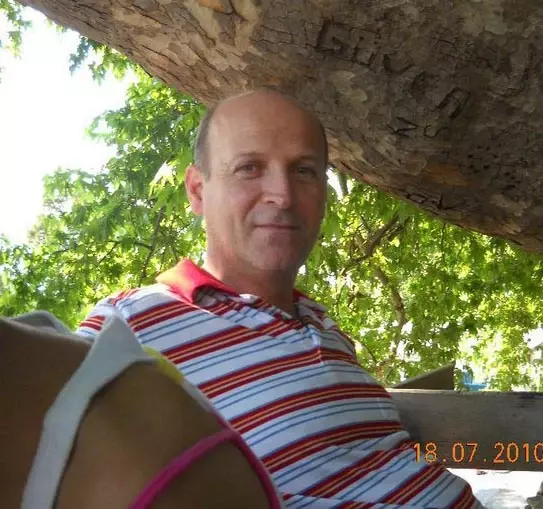 Mağaza Sahibi Kaza Yaptı, Çalışanlar Depoyu Boşalttı