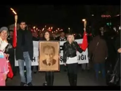 Kocamustafapaşa'da Cumhuriyet Yürüşüyü Kocamustafapaşa'da Cumhuriyet Yürüşüyü