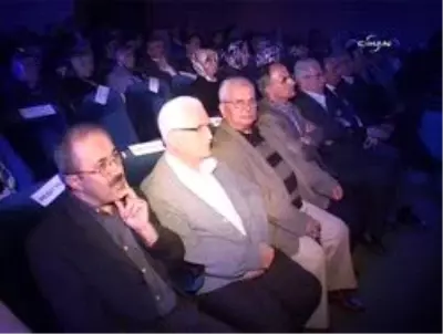 Eski Bakan Akçalı: Bediüzzaman'ı Anlamak, Çağı Anlamakla Eşdeğer Eski Bakan Akçalı: Bediüzzaman'ı Anlamak, Çağı Anlamakla Eşdeğer