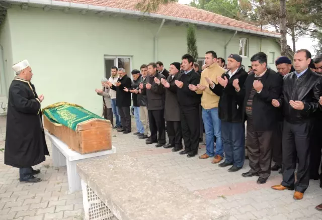 6 Aylik Esini Sokakta Bicaklayarak Oldurdu 2 Haber