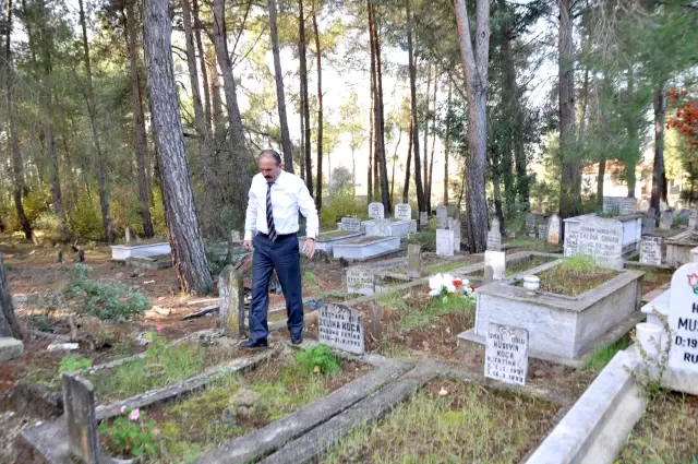 Öğretmenler Günü, Van Depreminin Burukluğuyla Kutlandı Öğretmenler Günü, Van Depreminin Burukluğuyla Kutlandı