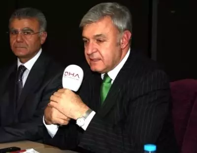 Ahmet Vefik Alp: Türkiye'de Yapıların Yüzde 50'si Çarpık, Çürük ve İllegal