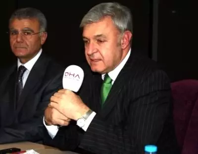 Ahmet Vefik Alp: Türkiye'de Yapıların Yüzde 50'si Çarpık, Çürük ve İllegal