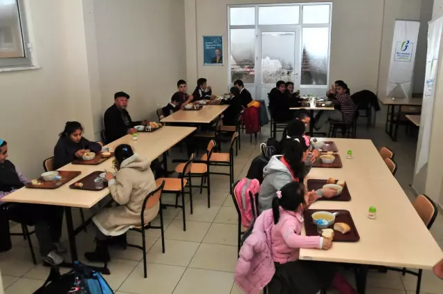 Beylikdüzü Çorba Evleri, Soğuk Havada Sıcak Bir Yuva Oldu Haberler