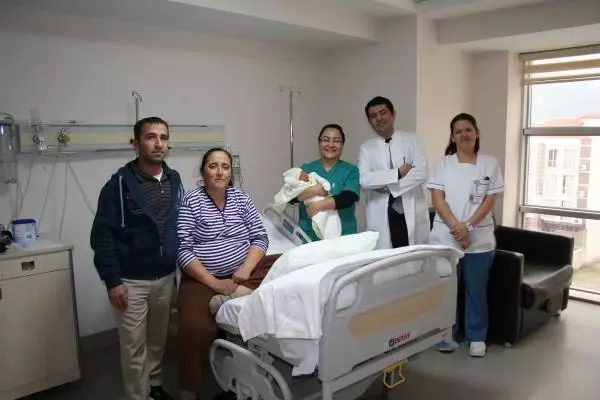 Anne Ve Bebeginin Hayatini Kurtardilar Mugla