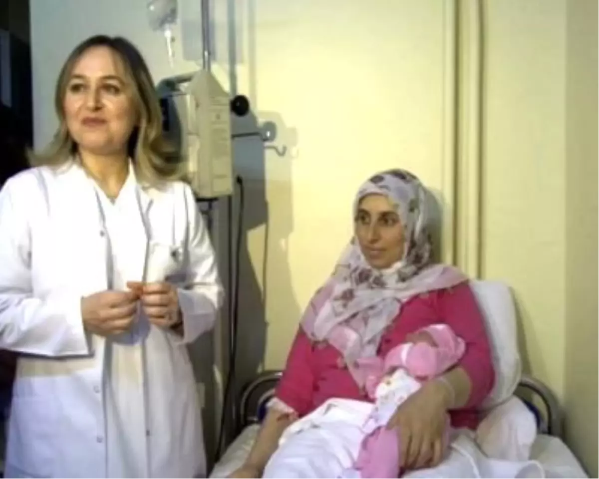 Yeni Yilin Ilk Bebegine Altin Haberler