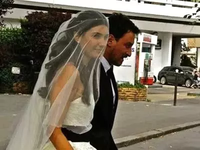 Evlilik Öyküsünü Araplara Anlattı Evlilik Öyküsünü Araplara Anlattı