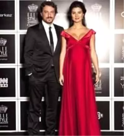 Tuba Büyüküstün Anne Oldu Tuba Büyüküstün Anne Oldu