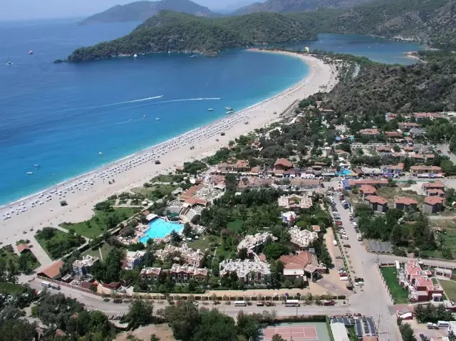 Ölüdeniz'in Kanalizasyonunun İhaleye Çıkarılması İsteniyor Ölüdeniz'in Kanalizasyonunun İhaleye Çıkarılması İsteniyor