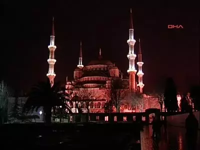 Vatandaşlar Mevlit Kandili'nde Camilere Akın Ettiler