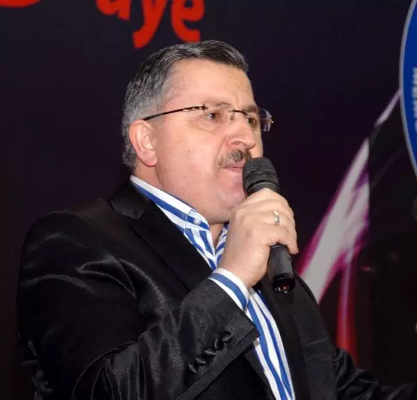 Memur-Sen Genel Başkanı, Müfredata Ek Din Dersi Konulmasını İstedi Memur-Sen Genel Başkanı, Müfredata Ek Din Dersi Konulmasını İstedi