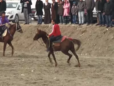 Cirit Gösterilerinde İstenmeyen Kaza Cirit Gösterilerinde İstenmeyen Kaza