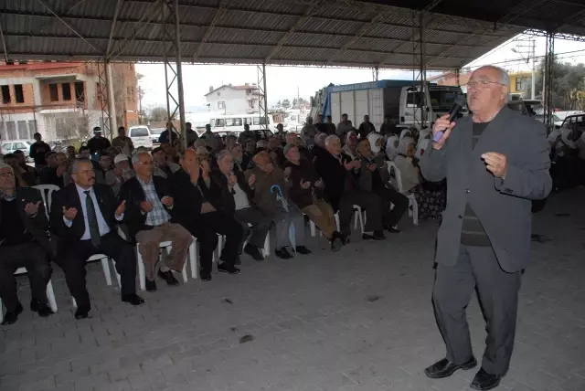 Belediyeden Umrecilere Uğurlama Töreni Belediyeden Umrecilere Uğurlama Töreni