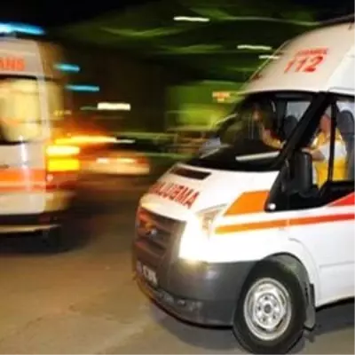 Kamyon, İki Araca Çarptı: 8 Yaralı