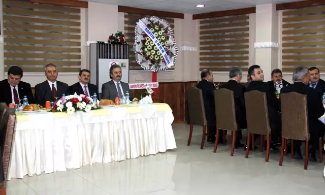 Vergi Rekortmenleri Yemekte Buluştu Vergi Rekortmenleri Yemekte Buluştu
