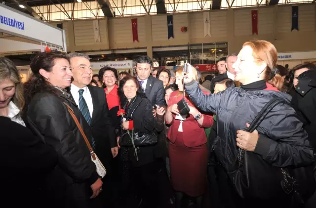 İzmir Büyükşehir Belediyesi Kadınlar Günü Festivali Düzenledi