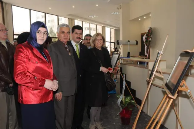 Köse'nin 'Sudaki Yansımalar' Sergisi Beğeni Topladı
