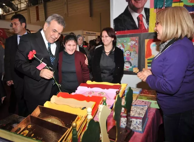 Renkli Festivale Start Verildi