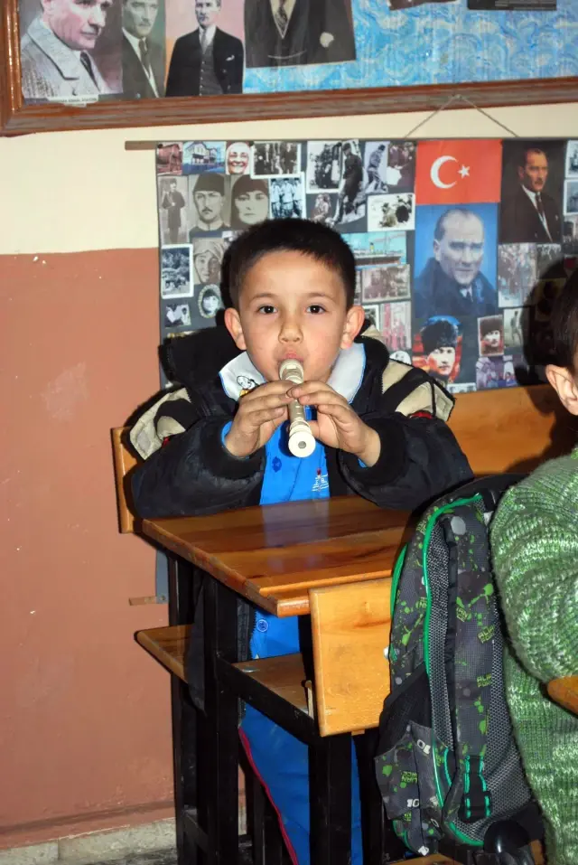 Senfoni Orkestrasından Çobana Özel Konser Senfoni Orkestrasından Çobana Özel Konser
