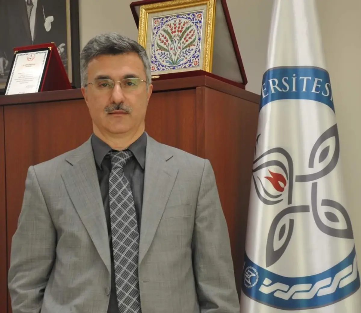 Kto Karatay Üniversitesi Rektörlüğüne Prof. Dr. Torlak Atandı