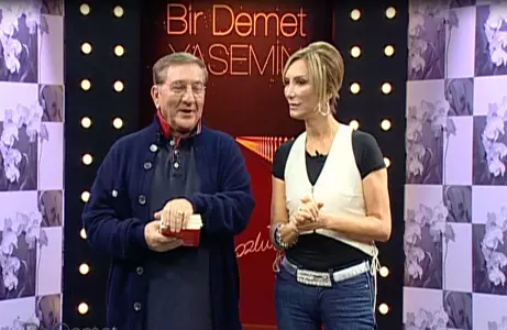 Ali Poyrazoğlu'ndan Aşk Acısını Geçiren Sihirli Formül! Ali Poyrazoğlu'ndan Aşk Acısını Geçiren Sihirli Formül!