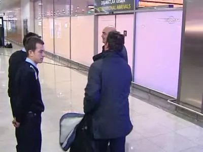 Fenerbahçe Takımı Yurda Döndü Fenerbahçe Takımı Yurda Döndü