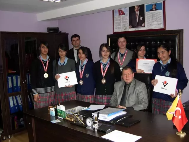 Kars Alpaslan Anadolu Lisesi Başarıya Doymuyor - Haberler