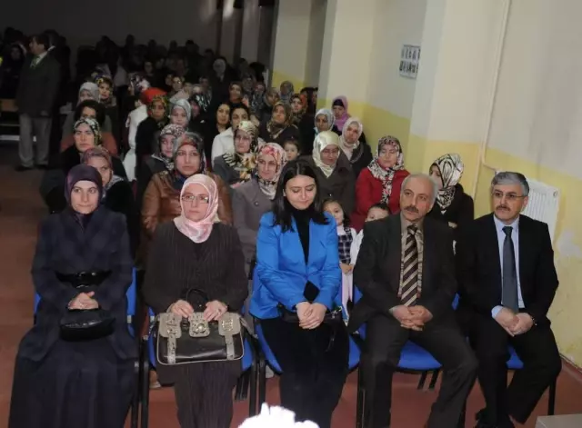 Çorum'da Annebaba Eğitimi Projesi'nin İkinci Aşaması Start Aldı Çorum'da Annebaba Eğitimi Projesi'nin İkinci Aşaması Start Aldı