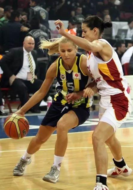 FIBA'da İkinci Gün Sona Erdi