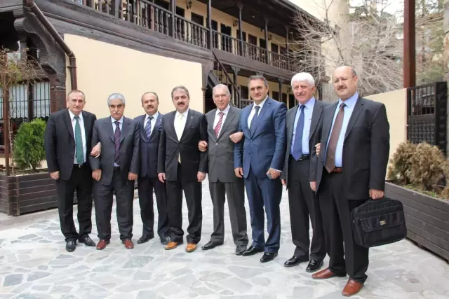 Belediye Başkanları Derneği Yönetimi Çankırı'da Belediye Başkanları Derneği Yönetimi Çankırı'da