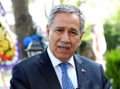 Arınç: Biz Suriye Halkı ile Dostuz, Katliam Yapan Yönetimle Değil