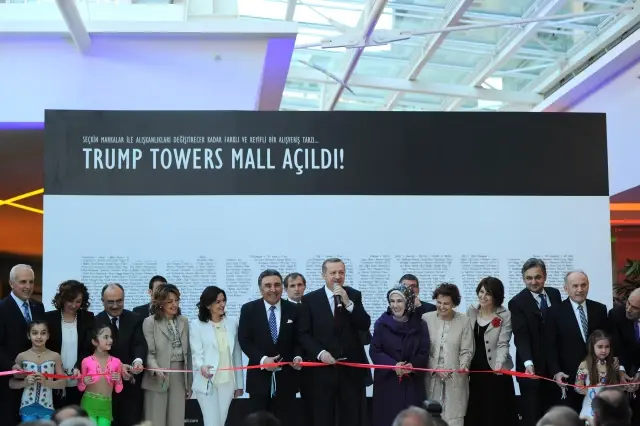 Başbakan Erdoğan'dan Yatırımcıya Türkçe Uyarısı Başbakan Erdoğan'dan Yatırımcıya Türkçe Uyarısı