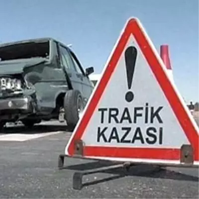 Servis Minibüsü Devrildi: 1 Ölü, 4 Yaralı