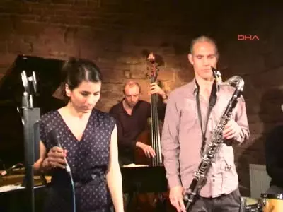 Esra Dalfidan'la Güzel Bir Caz Akşamı