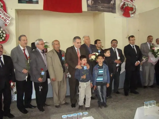 Ödemiş Bademli'de Kutlu Doğum Haftası Etkinliği Ödemiş Bademli'de Kutlu Doğum Haftası Etkinliği