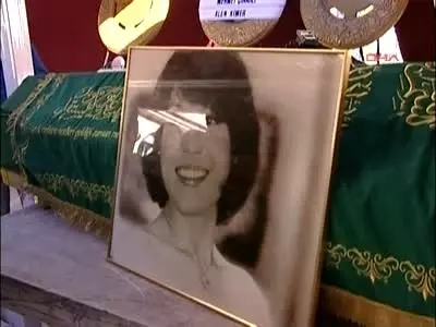 Ayten Alpman Alkışlarla Uğurlandı