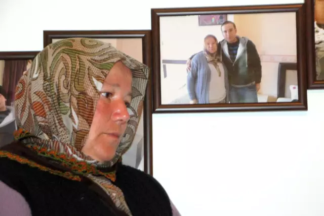 Şehit Annesi: Olaya Sebebiyet Verenler Cezalarını Çekmeli Şehit Annesi: Olaya Sebebiyet Verenler Cezalarını Çekmeli