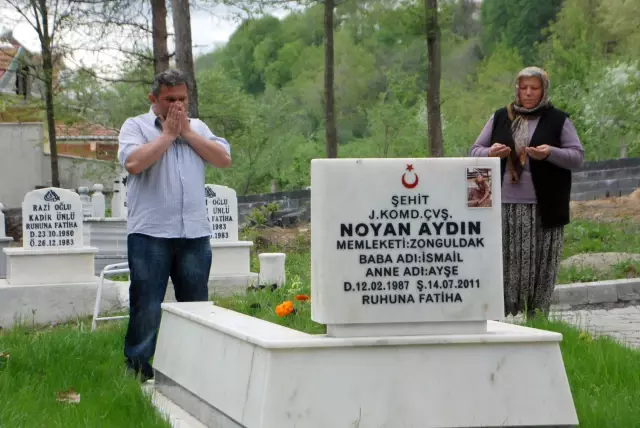 Şehit Annesi: Olaya Sebebiyet Verenler Cezalarını Çekmeli Şehit Annesi: Olaya Sebebiyet Verenler Cezalarını Çekmeli