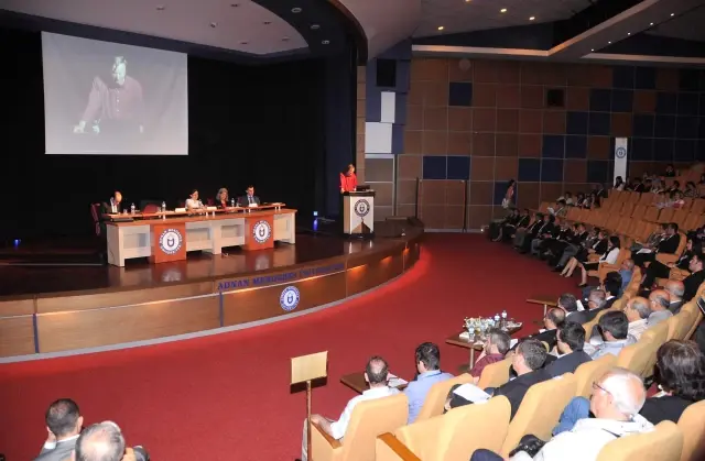 Sınırları Aşan Seyyah Evliya Çelebi ve Shakespeare Aydın Adü'de Yaşatıldı