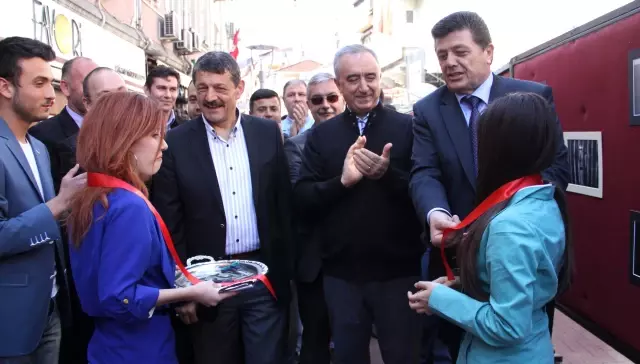 'Karaelmas'ın Yüzleri' Fotoğraf Sergisi Açıldı 'Karaelmas'ın Yüzleri' Fotoğraf Sergisi Açıldı