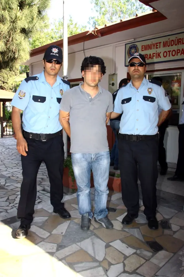 İzmir�de 55 Kilogram Esrar Ele Geçirildi Haber