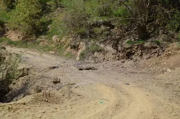 Uludere'de Patlayan 30 Kiloluk PKK Bombasını Kaçakçılar Tuzaklamış Uludere'de Patlayan 30 Kiloluk PKK Bombasını Kaçakçılar Tuzaklamış