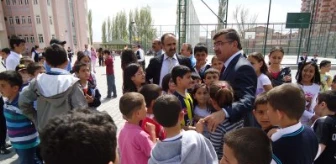 Akdoğan'dan Okul Ziyareti
